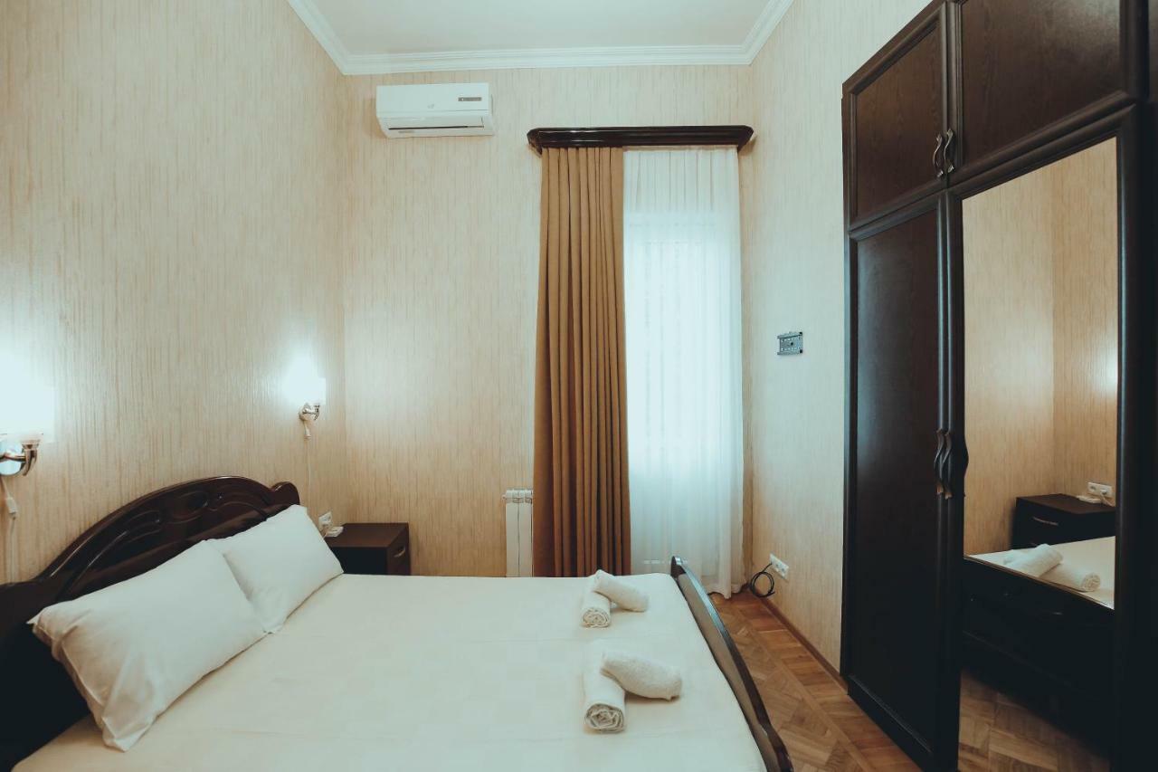 Hotel Anseza Kutaisi Esterno foto