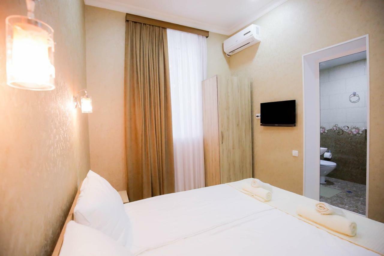 Hotel Anseza Kutaisi Esterno foto