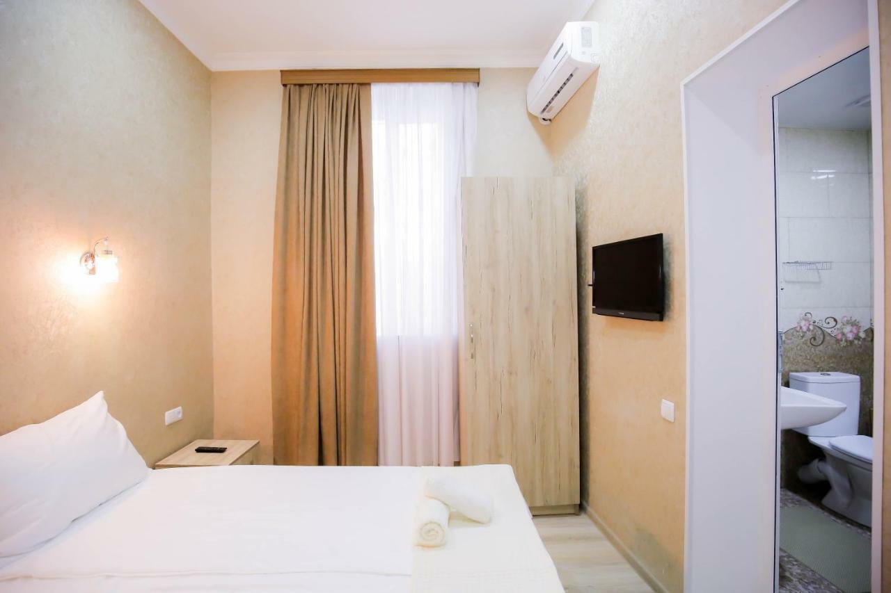 Hotel Anseza Kutaisi Esterno foto