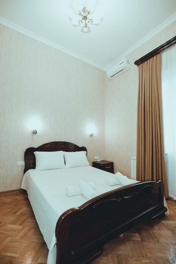 Hotel Anseza Kutaisi Esterno foto