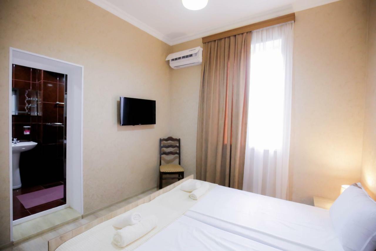 Hotel Anseza Kutaisi Esterno foto